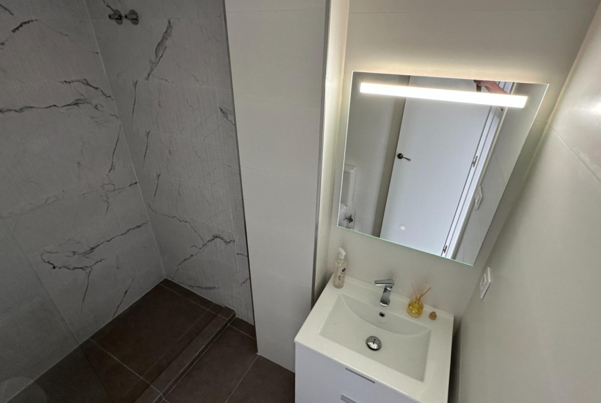 Exclusive townhouses in Oliva Nova: style, comfort, and sea just 500 m away