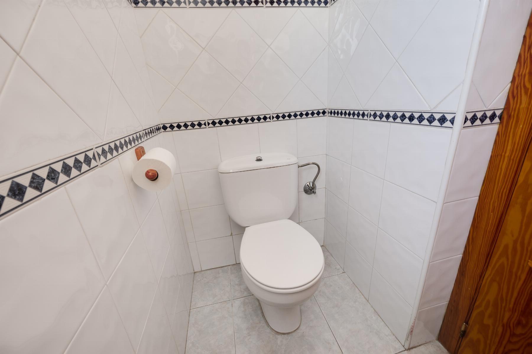 ÁTICO DE 2 HABITACIONES 2 BAÑOS Y AMPLIA TERRAZA