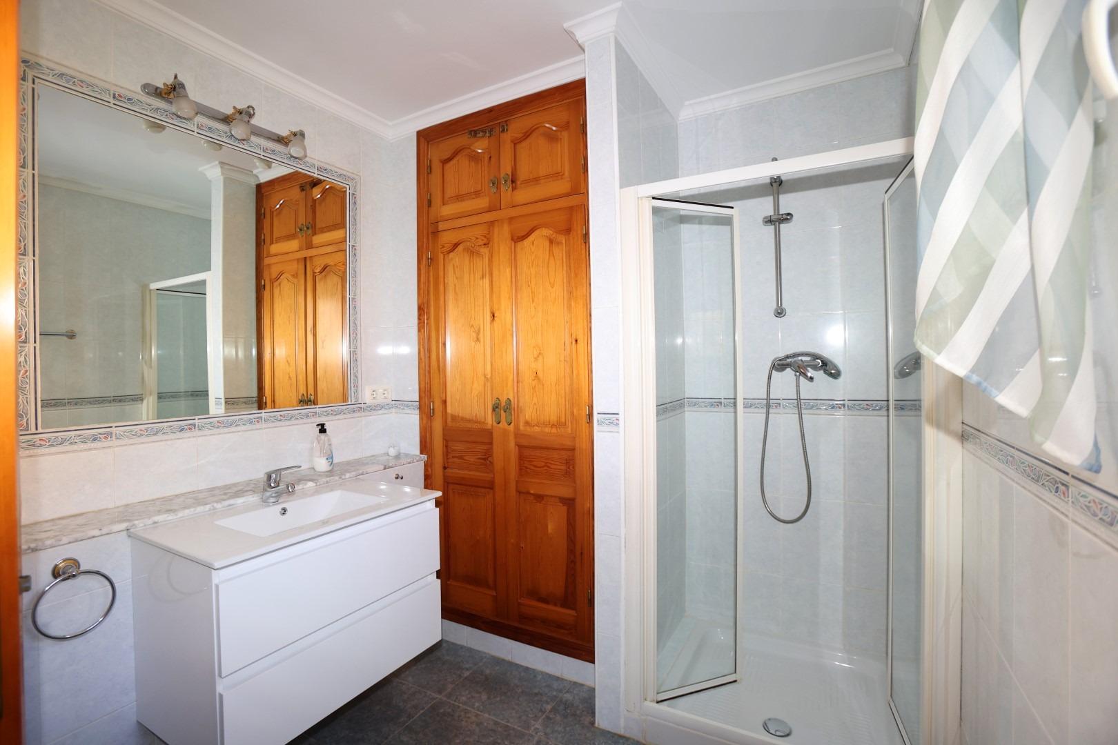 2-26-32 Mediterranean style villa with pool and close to the sea