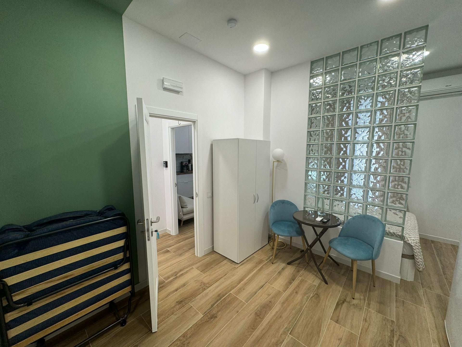 2-26-43 EDIFICIO EN VENTA EN ALICANTE CON LICENCIA TURISTICA – CAROLINAS BAJAS