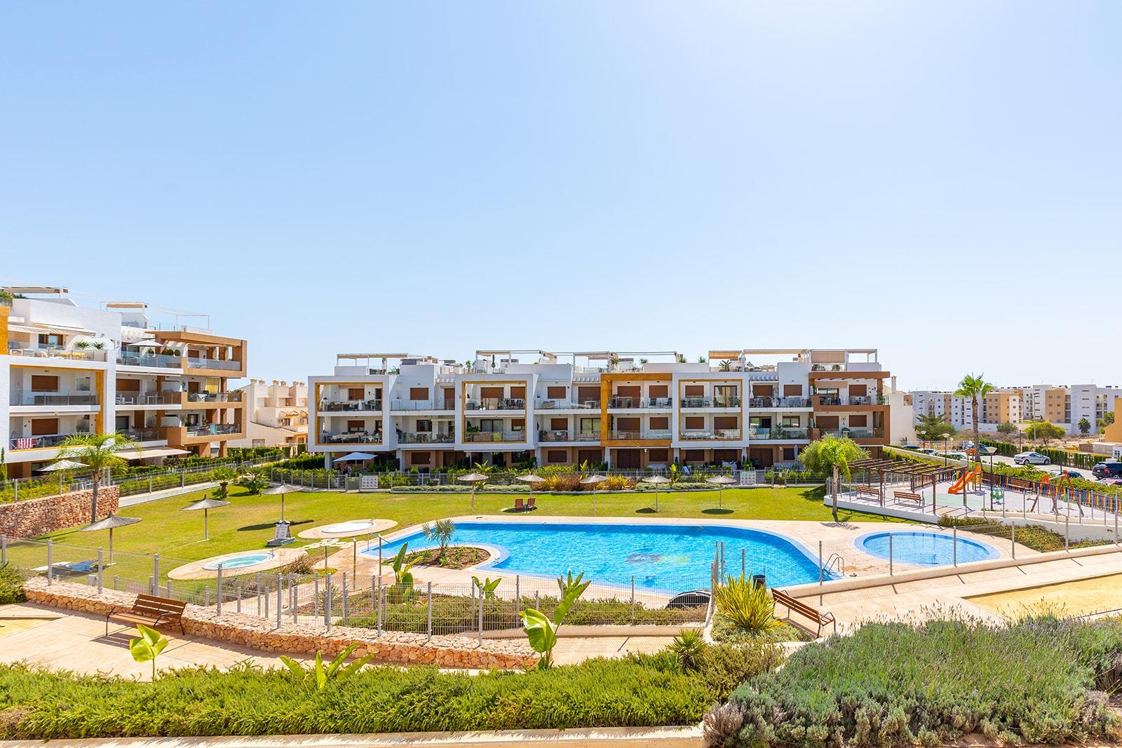 ESPECTACULAIR APPARTAMENTO CON LICENCIA TURISTICA. PISCINA.