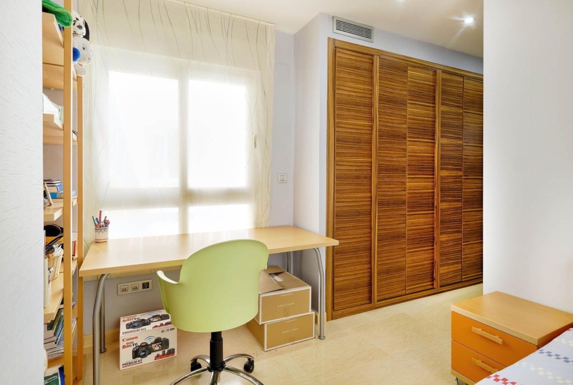 Luxury PENTHOUSE in the TORREVIEJA THEATER SQUARE