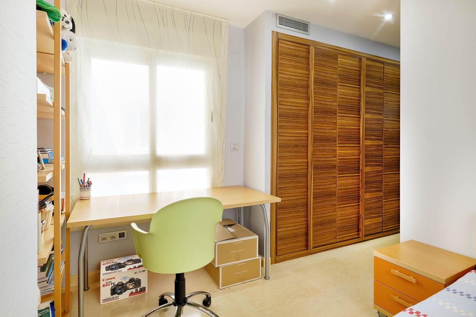 2-26-51 Luxury PENTHOUSE in the TORREVIEJA THEATER SQUARE