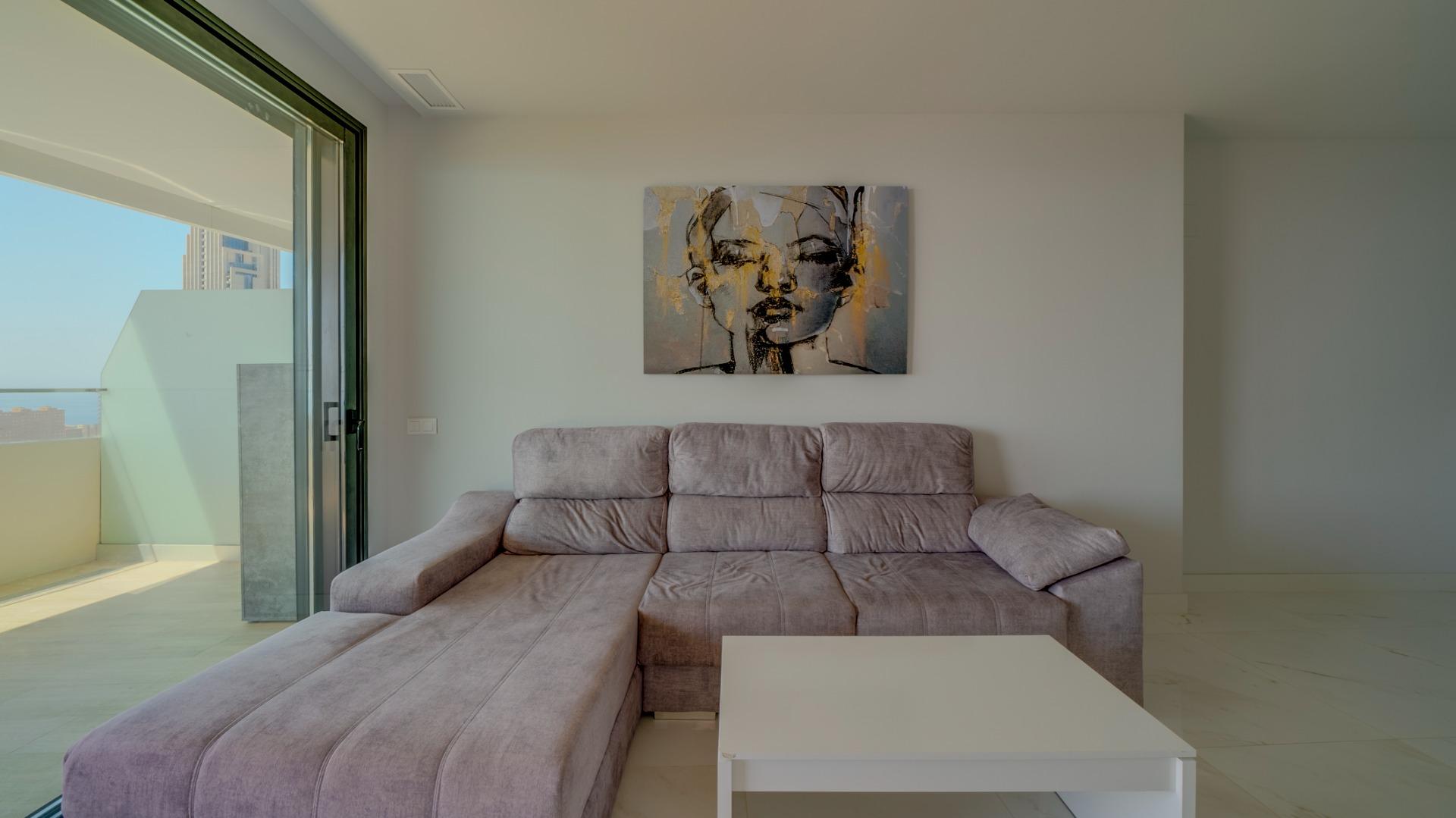 Exclusivo Piso en la Cala de Benidorm con Vistas al Mar