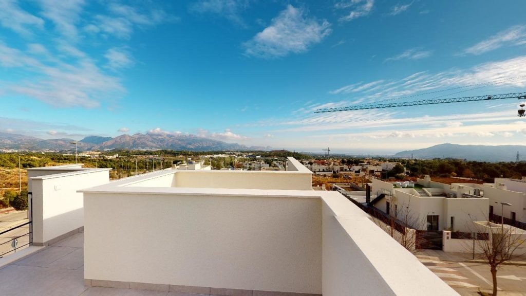 Villas de nueva construcción con vistas al mar y montaña