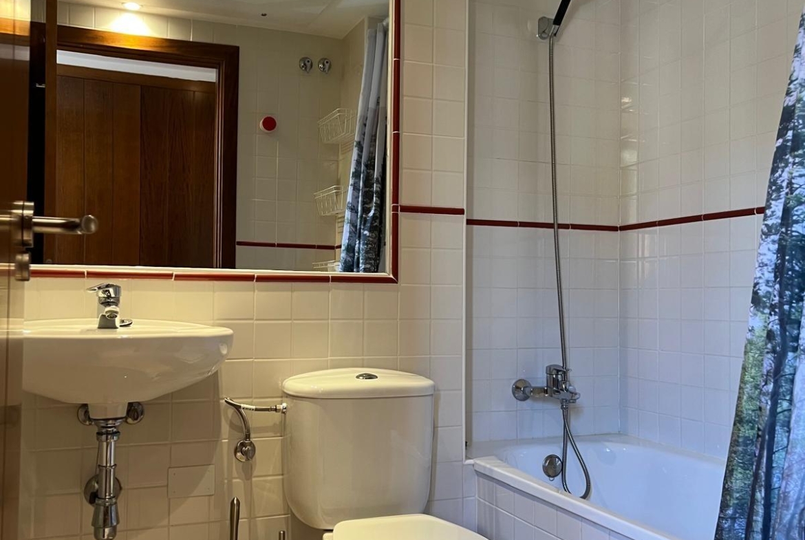 La Entrada ! Enorme apartamento en una de las mejores zonas de Costa Blanca !