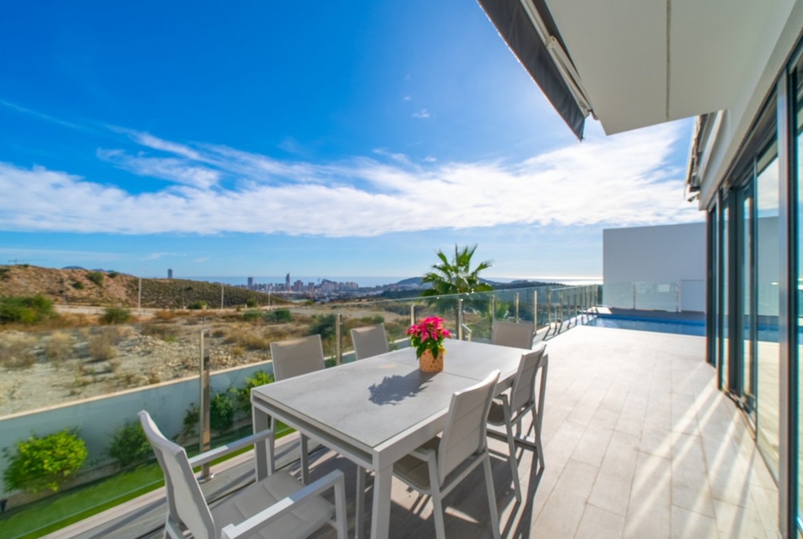 VILLA DE LUJO EN VENTA EN FINESTRAT – BALCON DE FINESTRAT