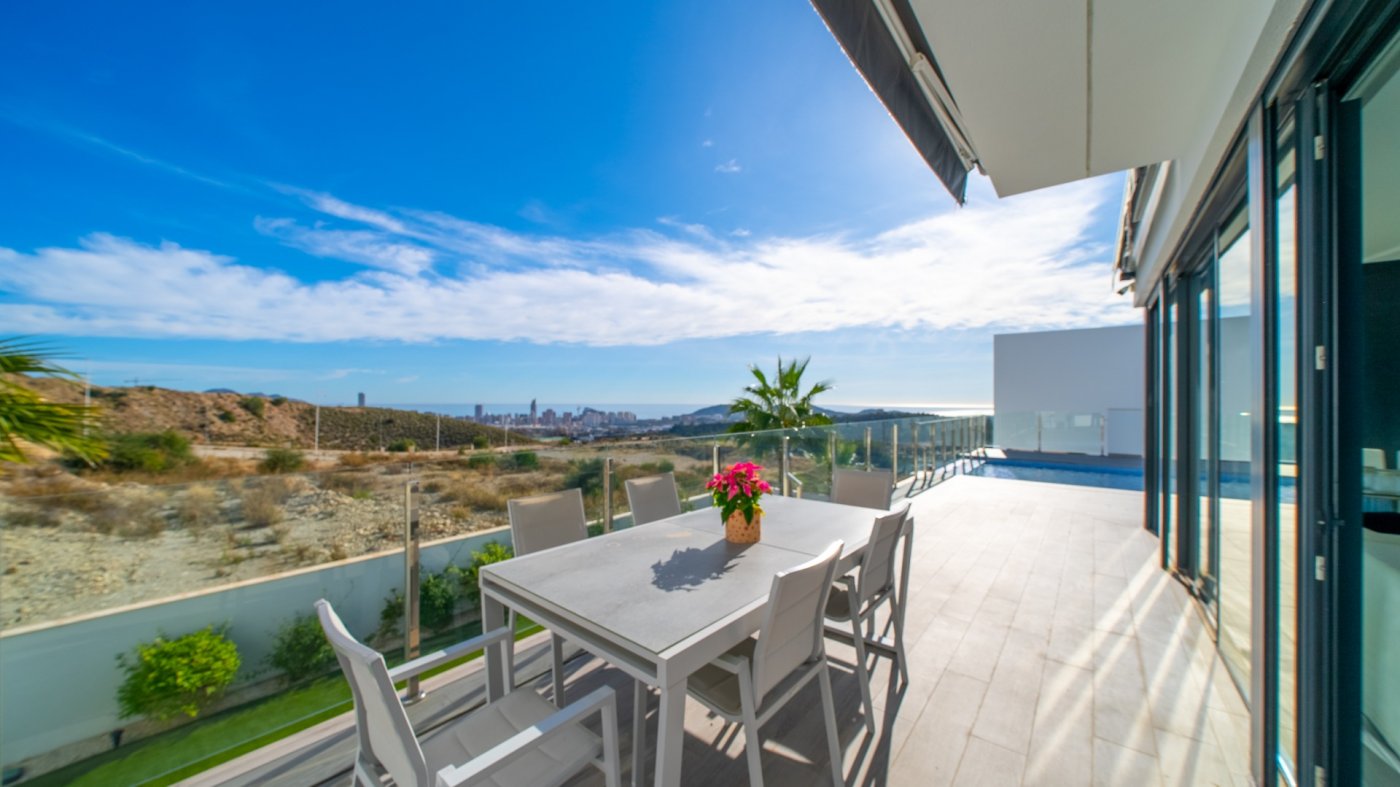 VILLA DE LUJO EN VENTA EN FINESTRAT – BALCON DE FINESTRAT