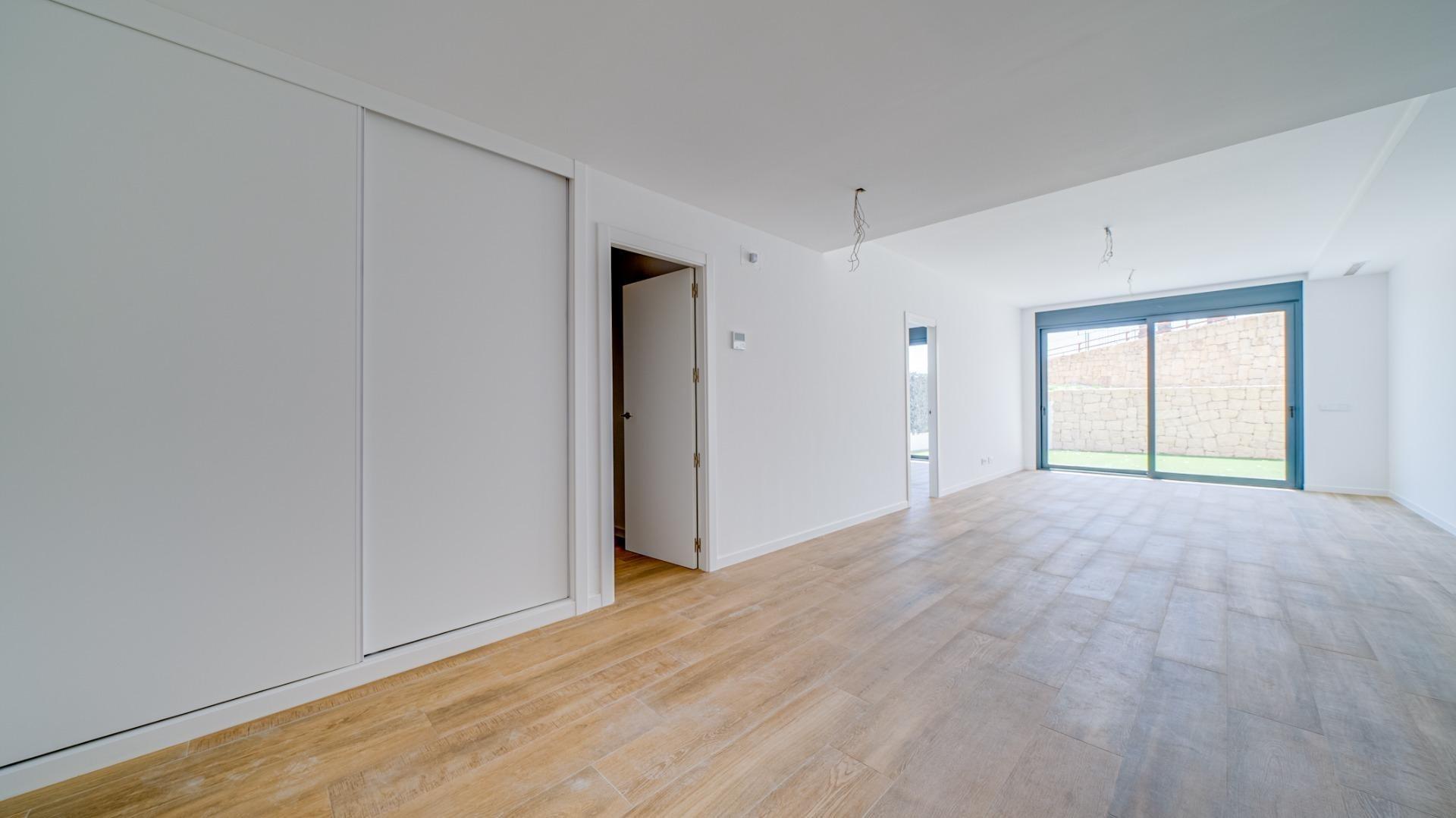 2-27-20 New spacious duplex in Finestrat.