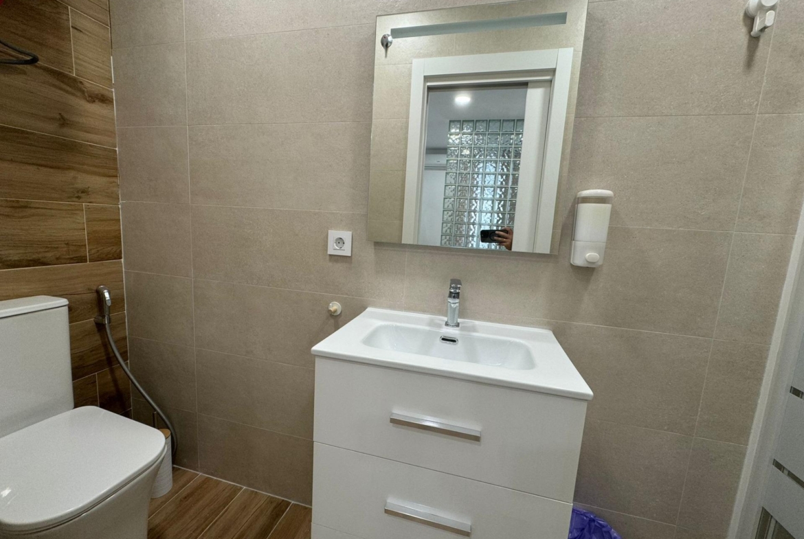 EDIFICIO EN VENTA EN ALICANTE CON LICENCIA TURISTICA – CAROLINAS BAJAS