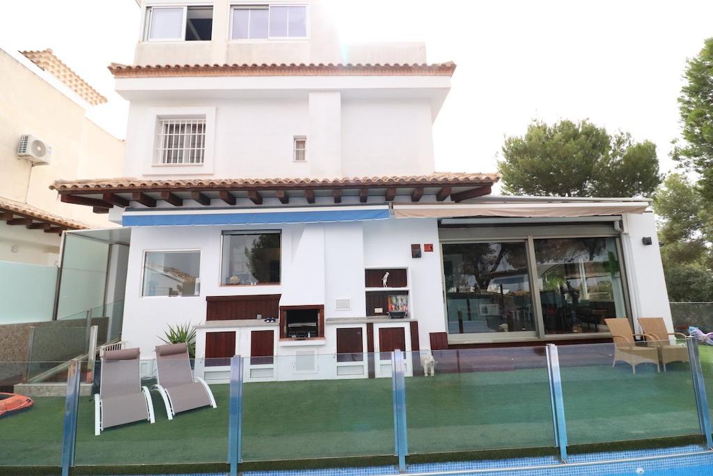 Lomas de Don Juan beautiful Villa in front of a natural park