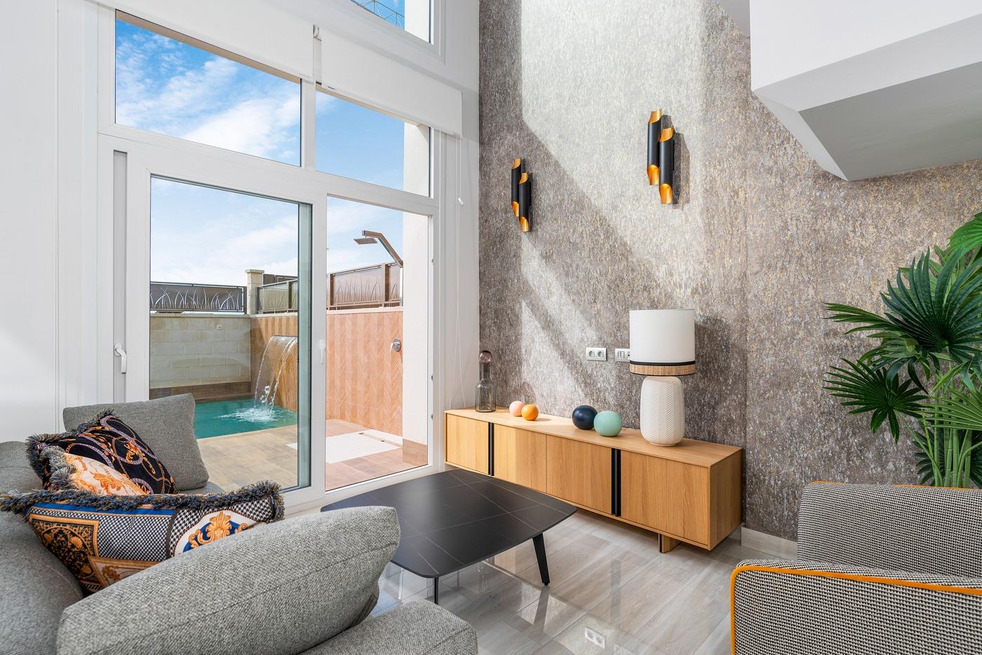 OBRA NUEVA EN LOS MONTESINOS. VILLAS DE LUJO. 3 DORM. 3 BAÑOS. PARCELA 200M2. PISCINA PROPIA.