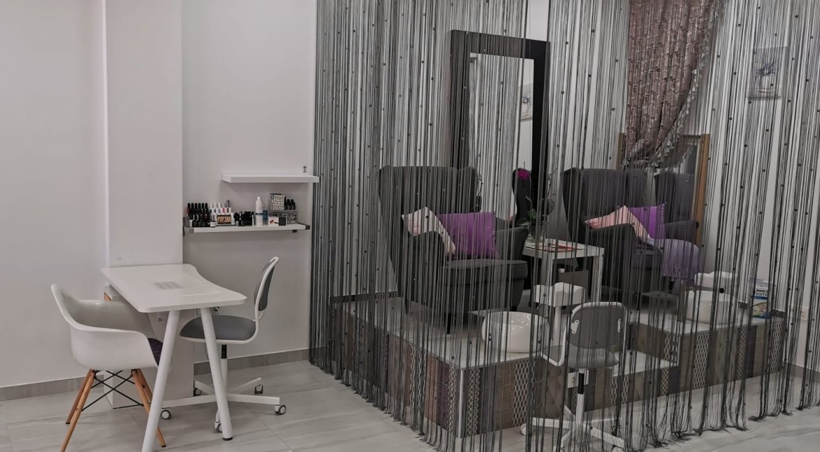 COMMERCIAL PREMISES IN LA ZENIA