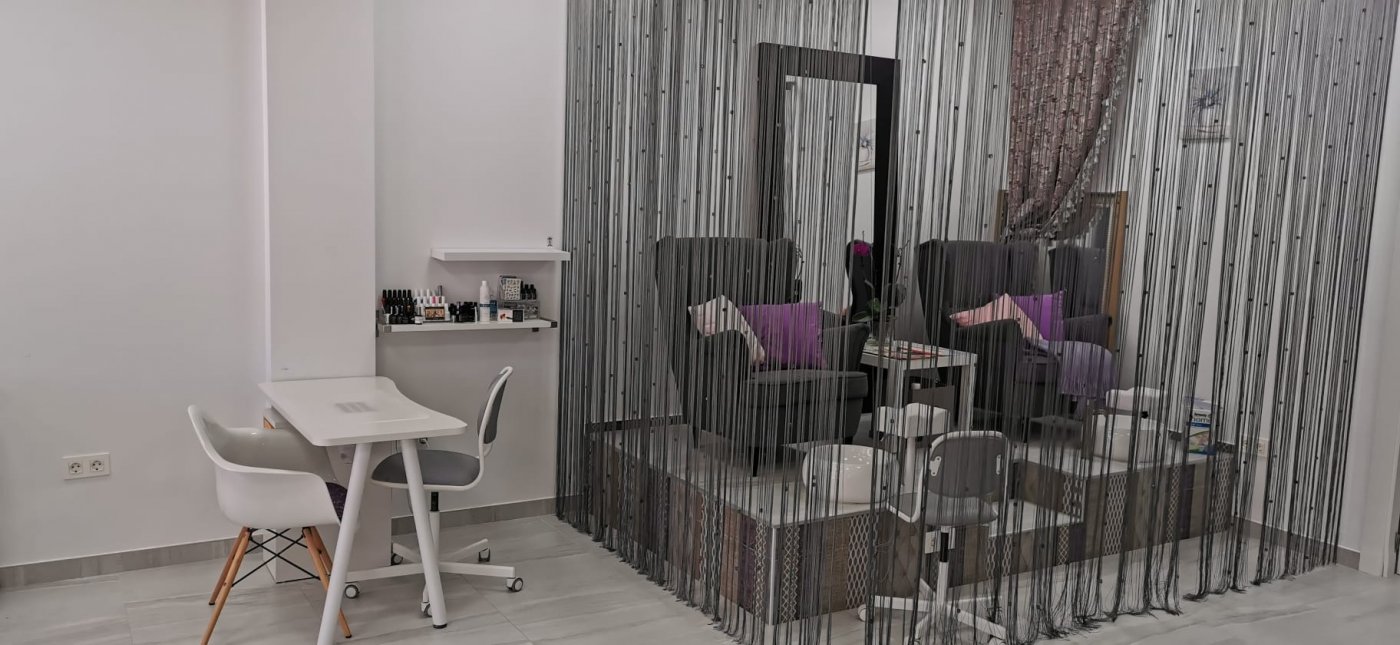 2-27-7 COMMERCIAL PREMISES IN LA ZENIA