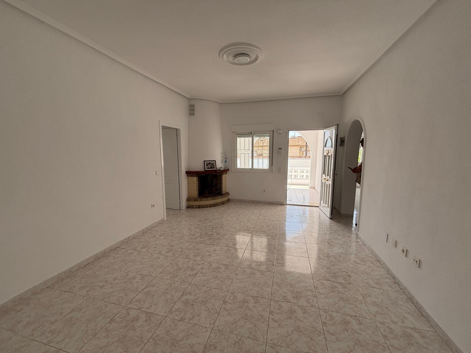 2-28-126 FABULOSA VILLA REFORMADA ESTILO MEDITERRÁNEO EN CIUDAD QUESADA