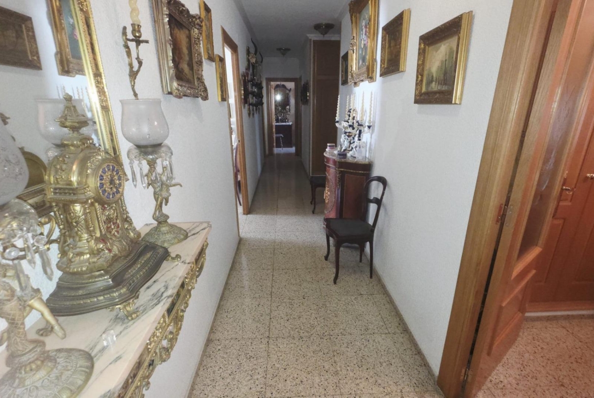 Magnifica vivienda en pleno centro de Alicante con ascensor y garaje, junto al Corte Inglés