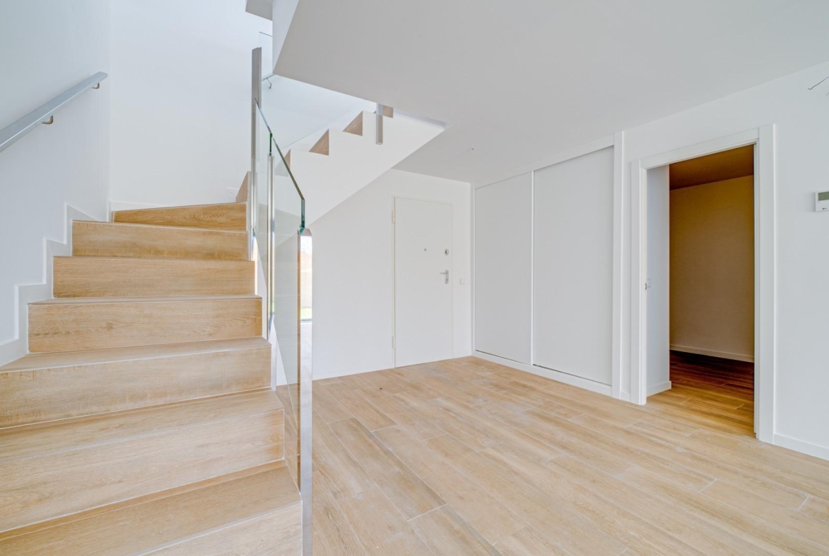 New spacious duplex in Finestrat.