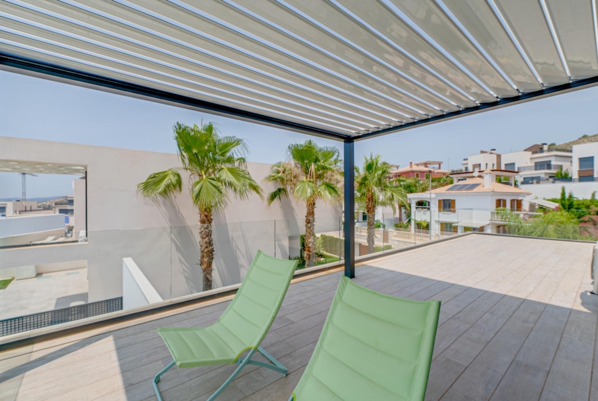 LUXURY VILLA FOR A LARGE FAMILY IN FINESTRAT