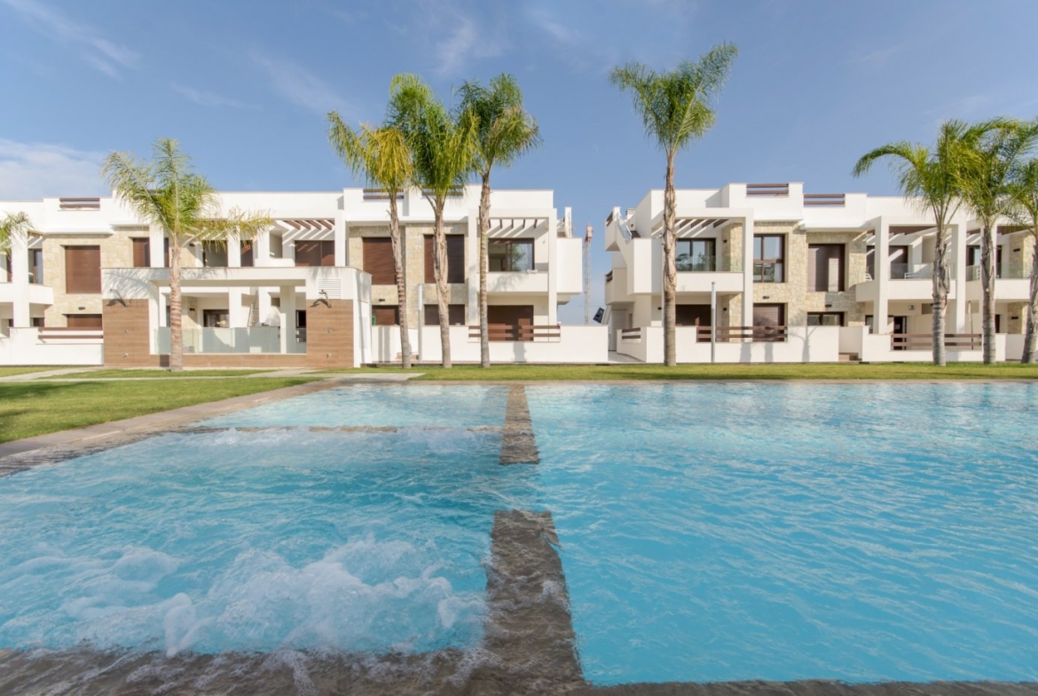 NIEUWE BUILD RESIDENTIAL VAN BUNGALOW APPARTEMENTS IN LOS BALCONES, TORREVIEJA