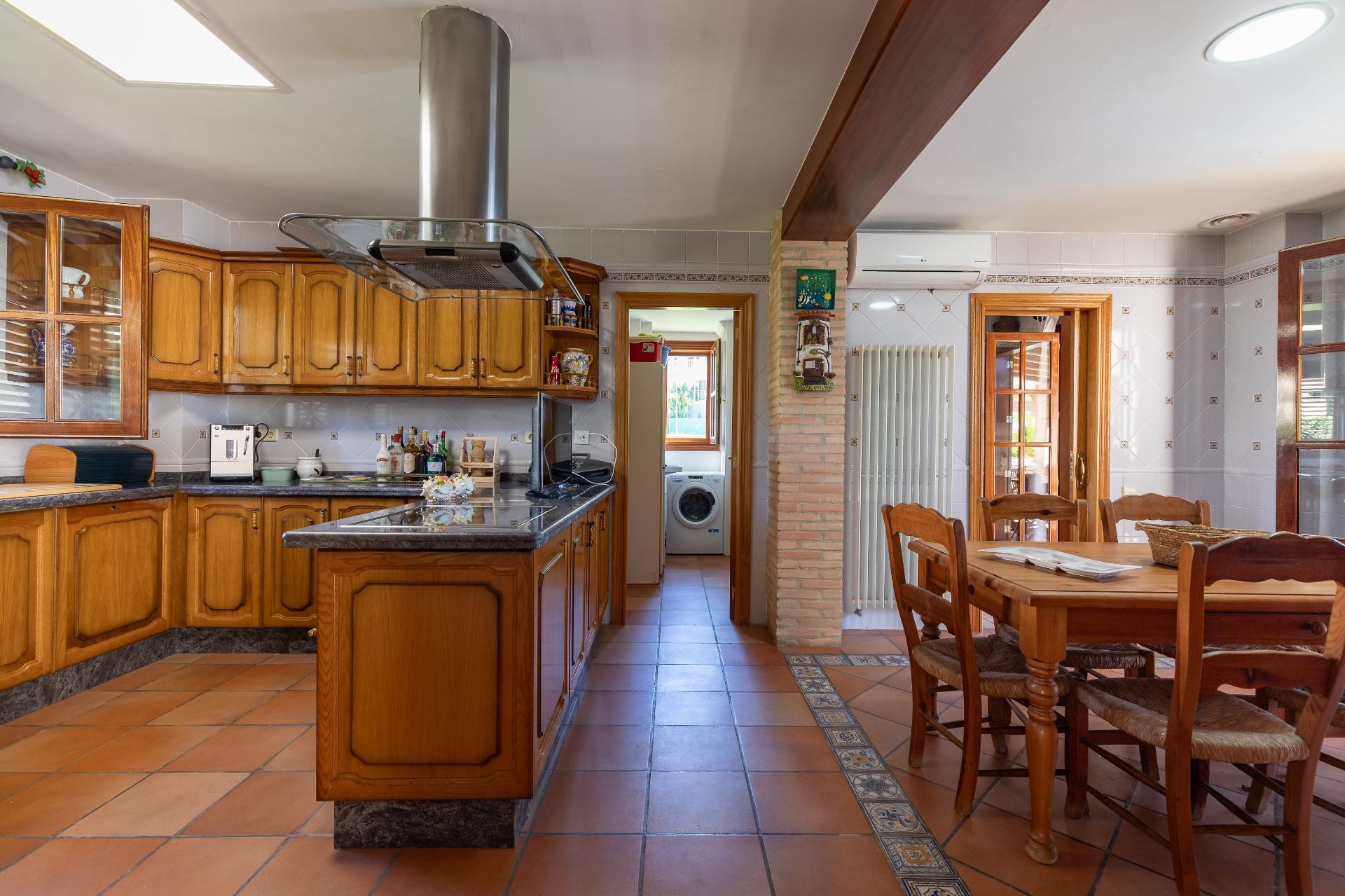 2-29-24 Exceptional Beachfront Villa: Luxury Steps Away from the Beach