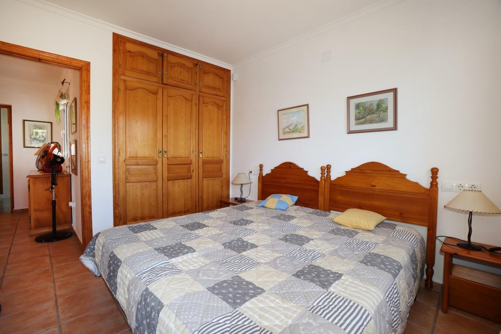 2-29-28 Mediterranean style villa with pool and close to the sea