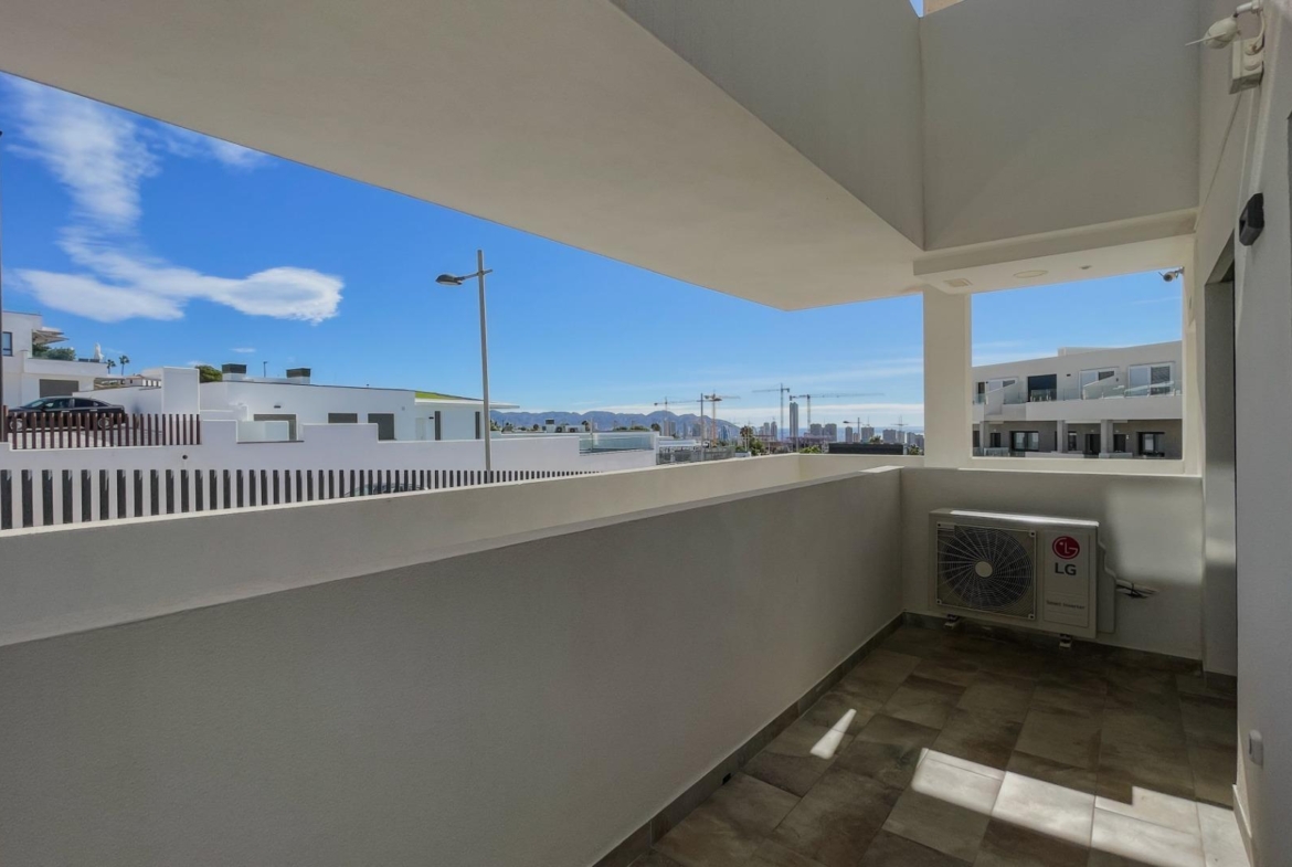Moderne duplex met 5 slaapkamers in het exclusieve Campirroso complex, Finestrat