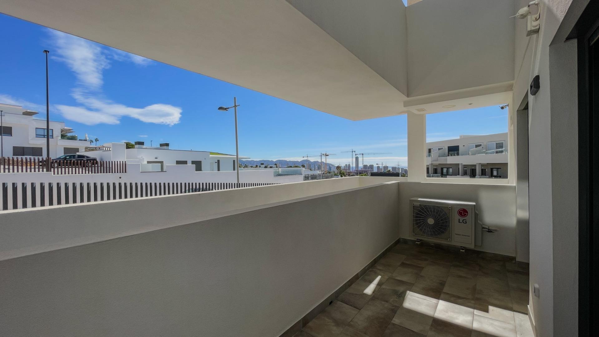 2-29-50 Moderne duplex met 5 slaapkamers in het exclusieve Campirroso complex, Finestrat