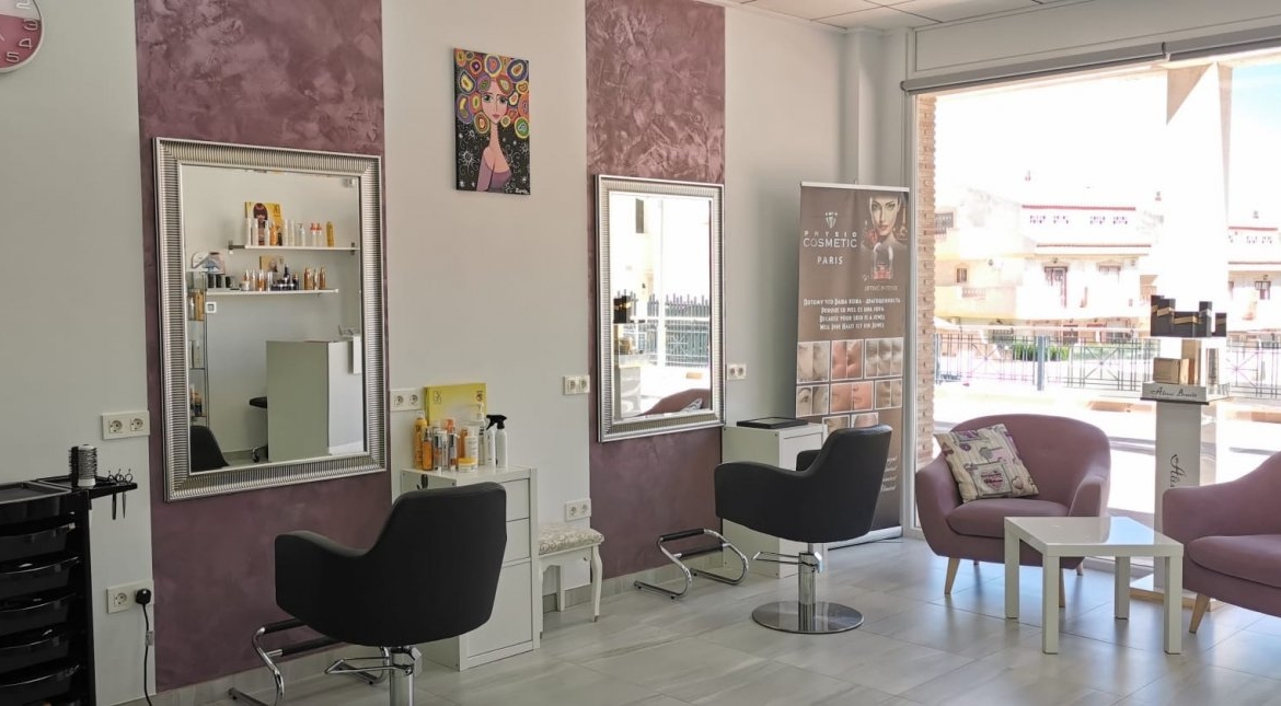 COMMERCIAL PREMISES IN LA ZENIA