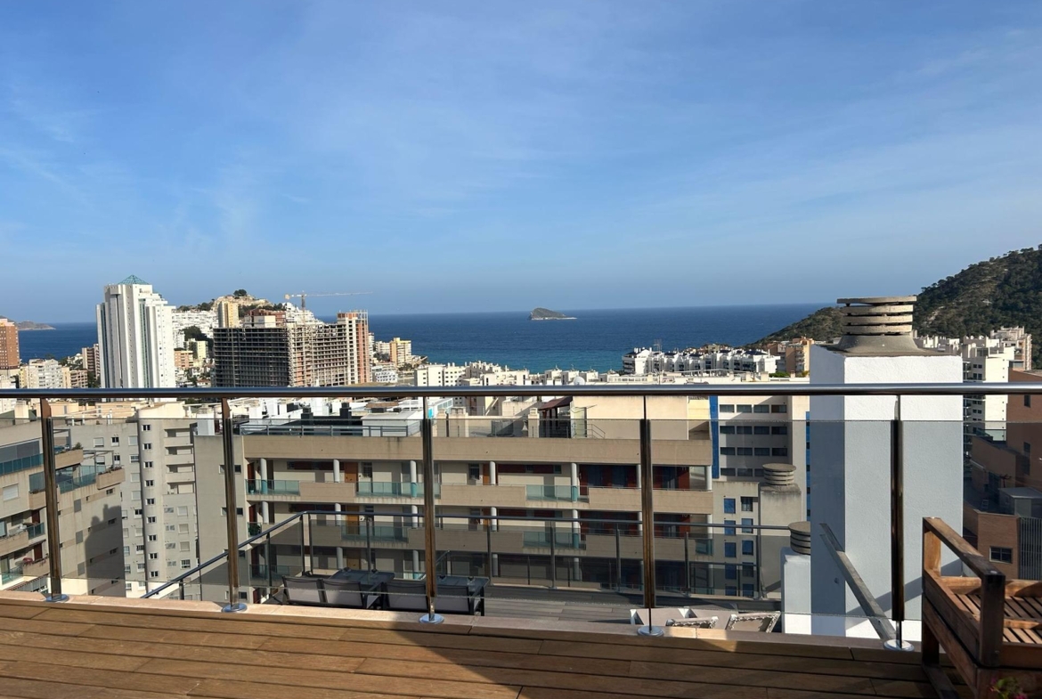 Luxe Penthouse in Cala de Finestrat: Een droom aan de Middellandse Zee