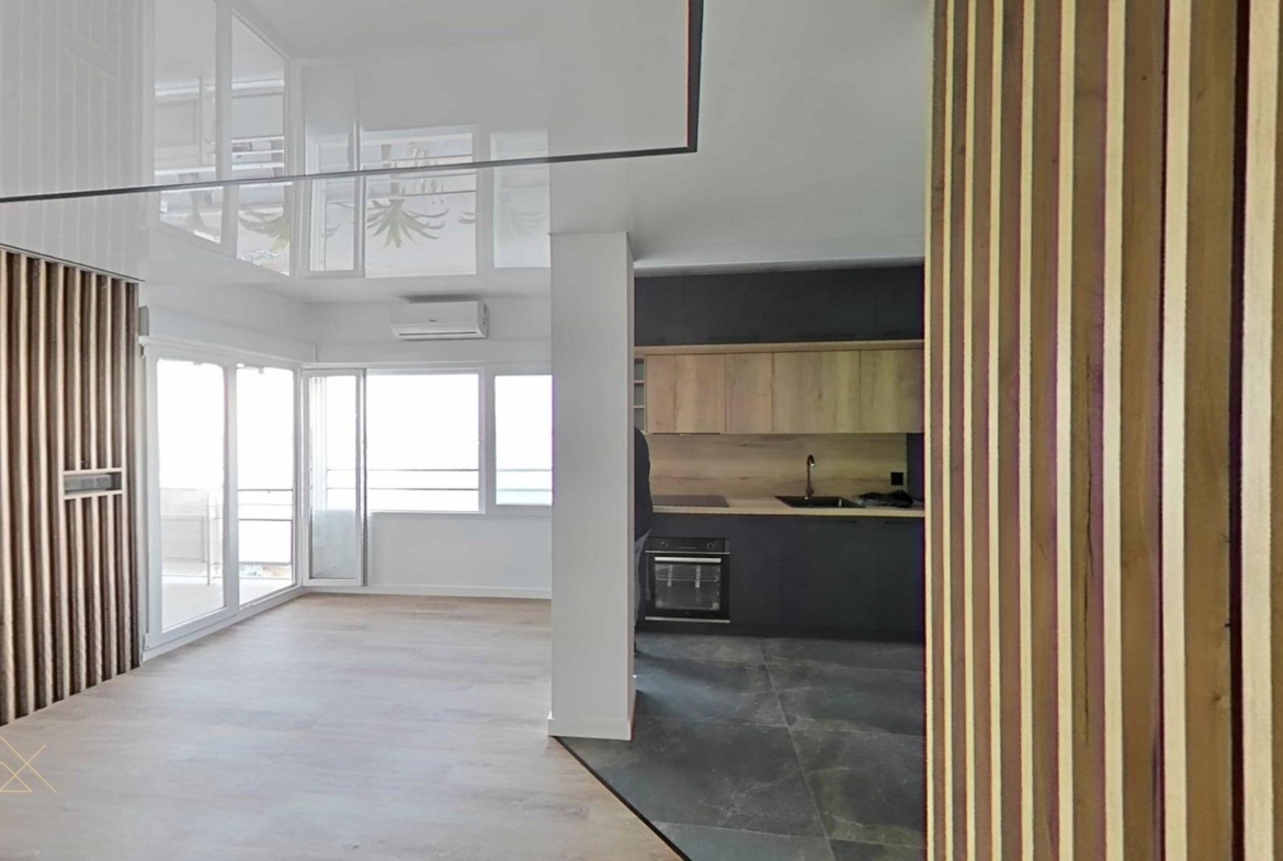 Exclusive Beachfront Property 🌊✨ 3 Bedrooms and 2 Bathrooms Drop in and put your towel on the sand