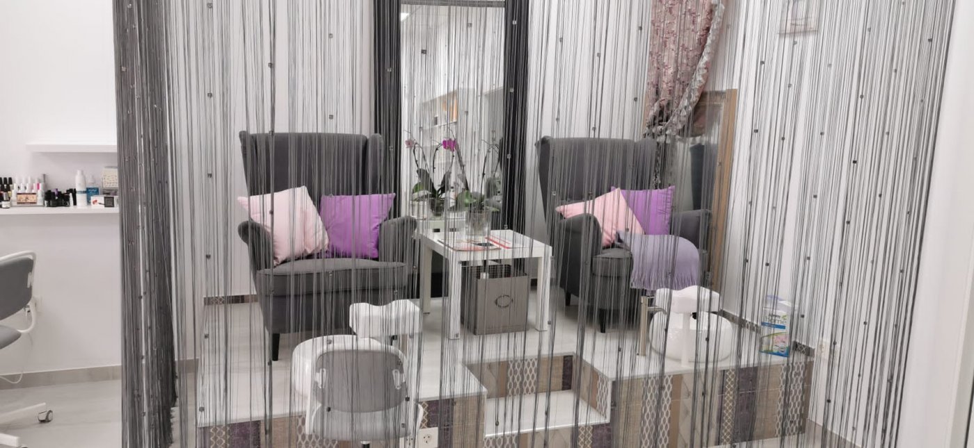 2-3-10 COMMERCIAL PREMISES IN LA ZENIA