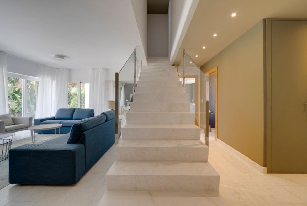 Luxury Villa in the central area of Albir
