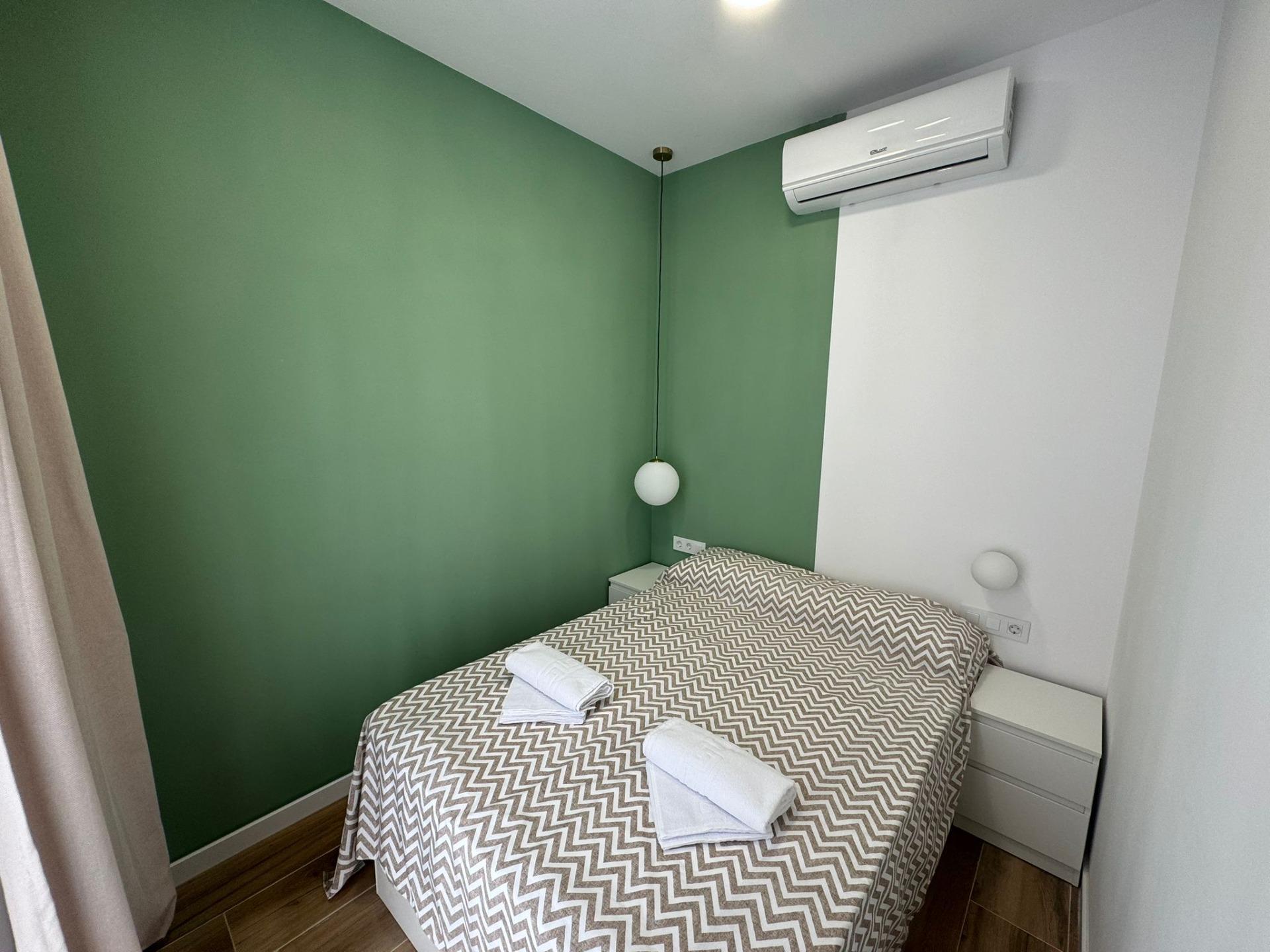 2-3-132 EDIFICIO EN VENTA EN ALICANTE CON LICENCIA TURISTICA – CAROLINAS BAJAS