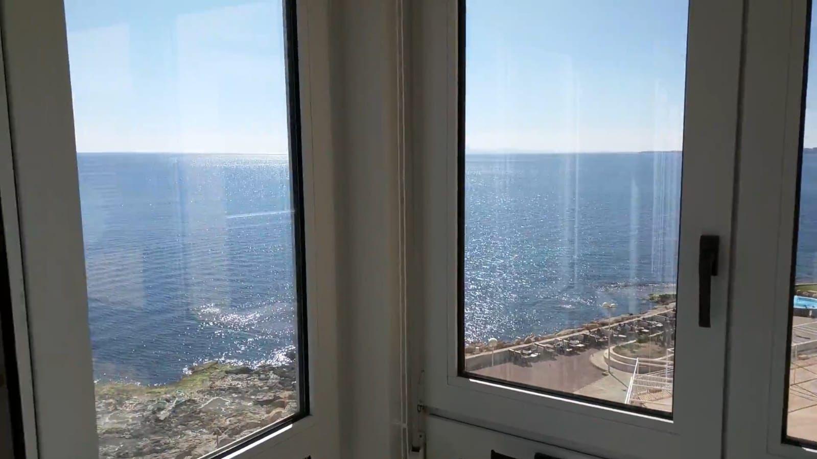 APATAMENTO CON VISTAS PANORAMICAS AL MAR FRONTAL Y LATERAL! 4 DORM. 2 BAÑOS. GARAJE+TRASTERO.