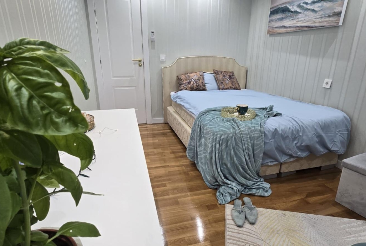 REFORMADO APPARTAMENTO A 50 METROS DE LA PLAYA. 3 DORM. 1 BAÑO. 101 M2.