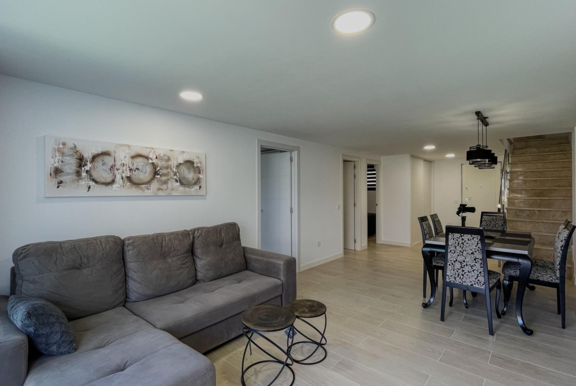 Moderne duplex met 5 slaapkamers in het exclusieve Campirroso complex, Finestrat