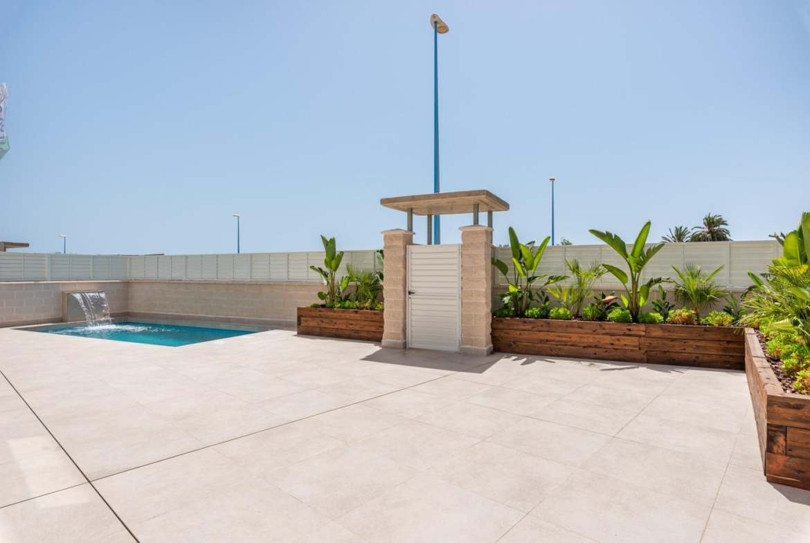 OBRA NUEVA EN VERA PLAYA. VILLA LAGUNA AZUL. 230M2 PARCELA. 3 DORM. 3 BAÑOS.