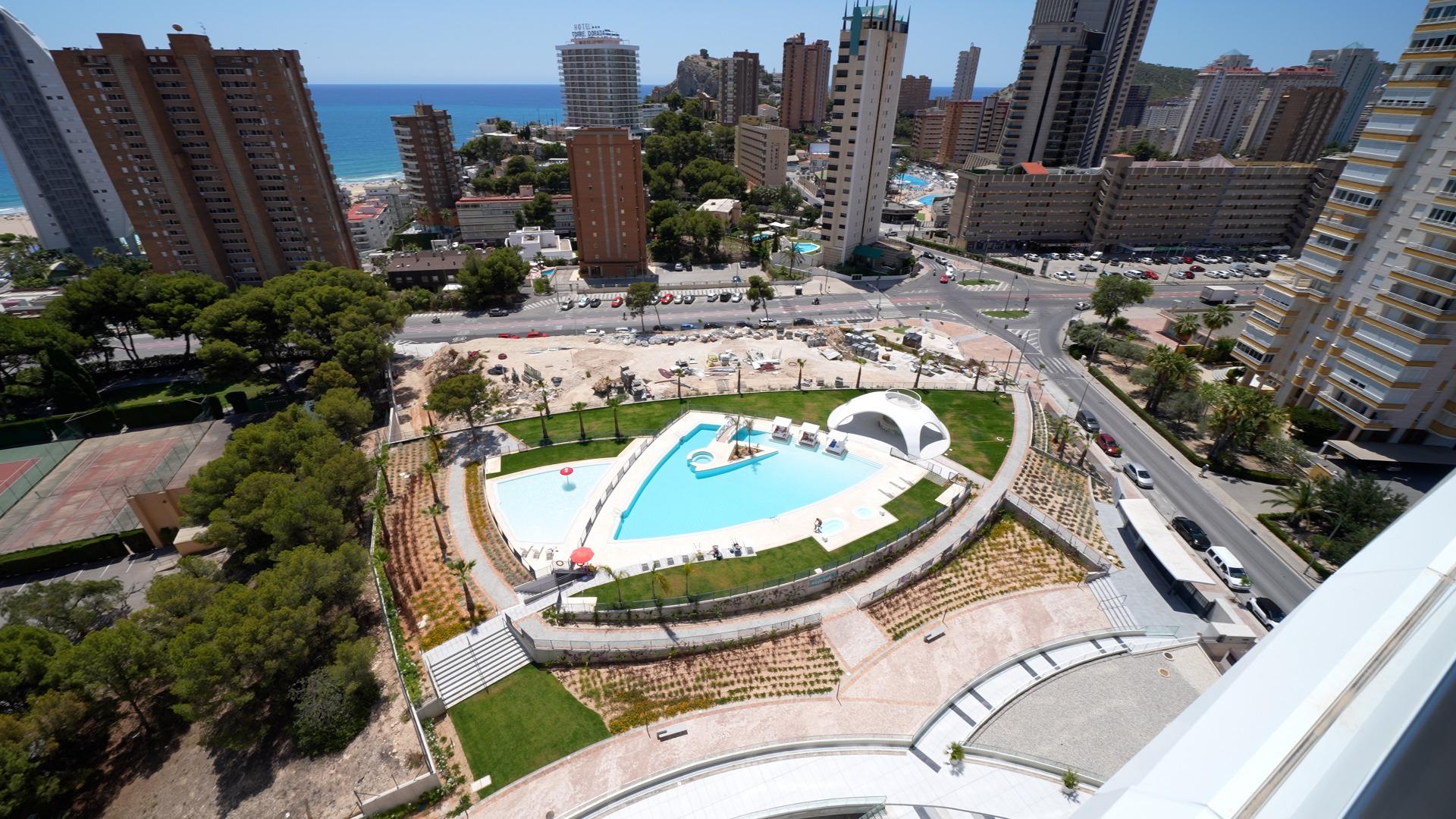 Exclusivo Piso en la Cala de Benidorm con Vistas al Mar