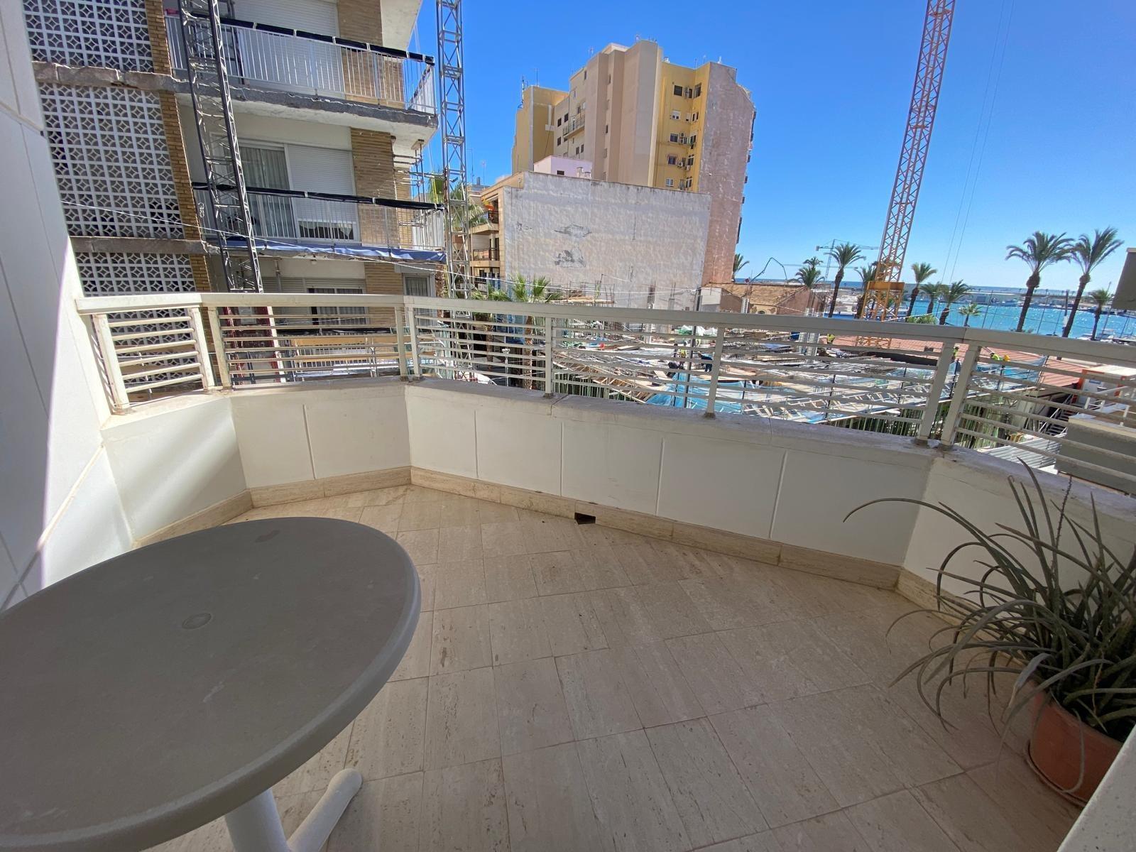 Apartamento con vistas al mar