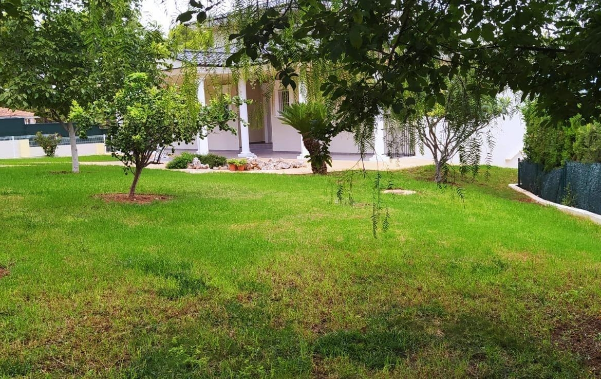 Villa de lujo en Picassent — Urbanización El Pinar 3