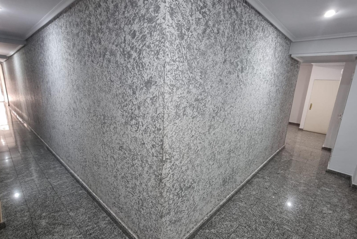 Elegante piso en cetro de Torrevieja + plaza de parking incluido !