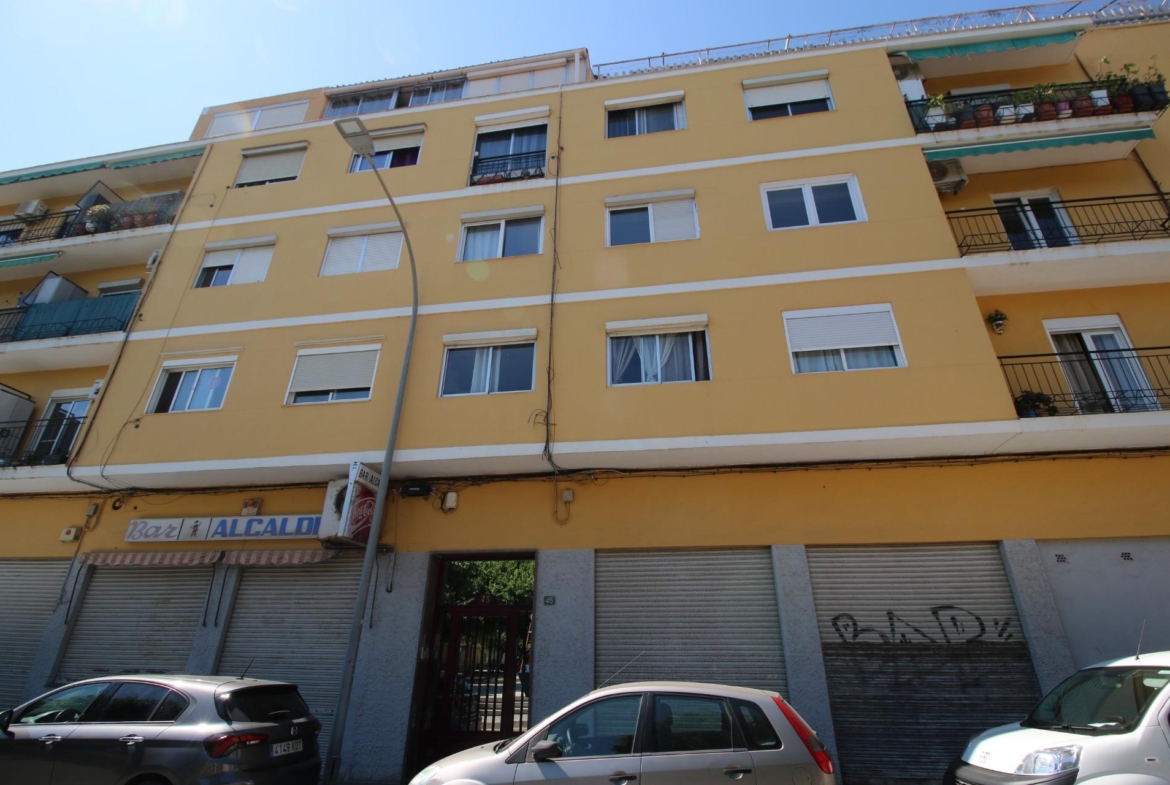VIVIENDA OKUPADA SIN POSIBILIDAD DE VISITA.