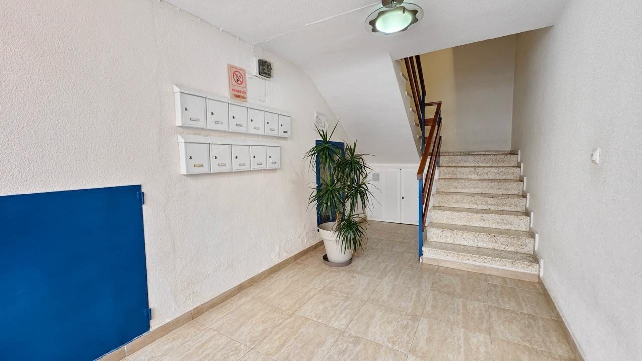 APPARTAMENTO A 300 METROS DE PLAYA CON 3 DORM. 2 BAÑOS CON SUPERFICIE DE 108 M2.