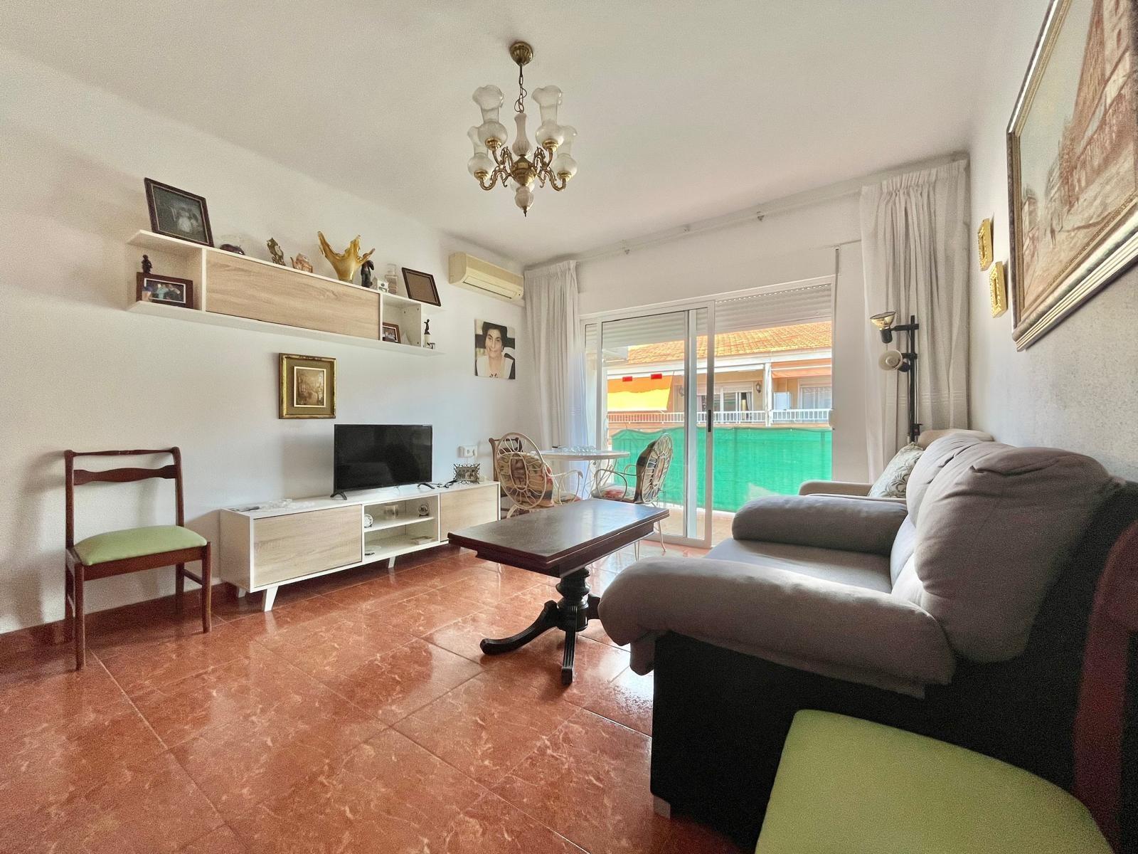 Spacious Apartment Just 400 Meters from Playa del Cura – Torrevieja