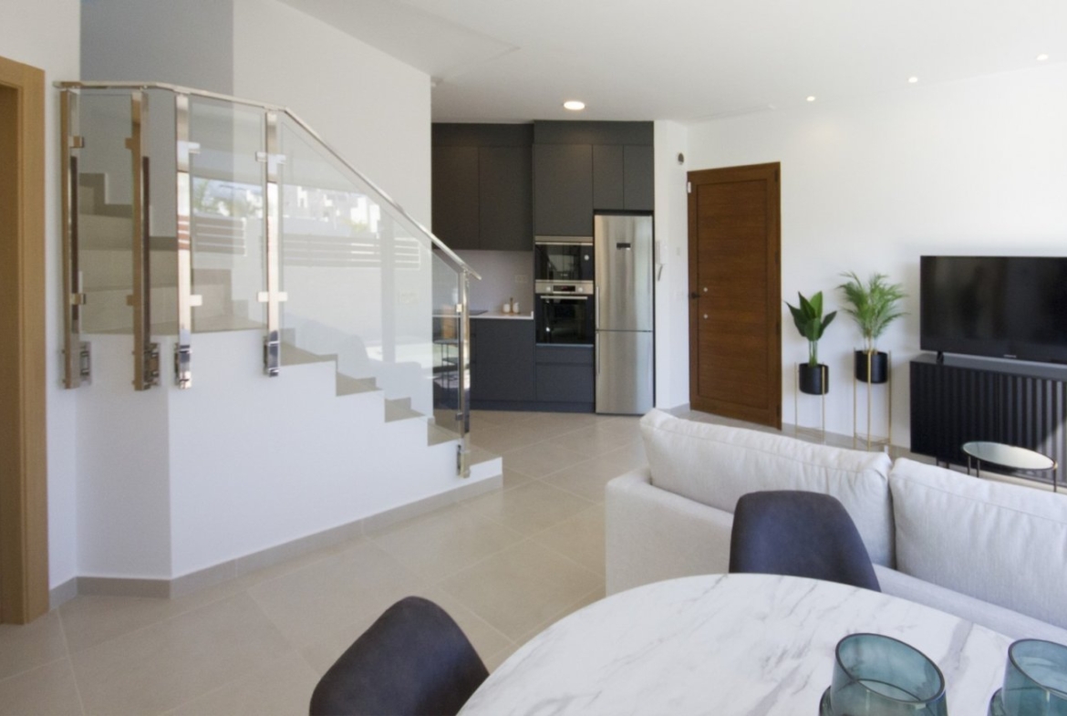 BRAND NEW VILLAS IN CIUDAD QUESADA !!!