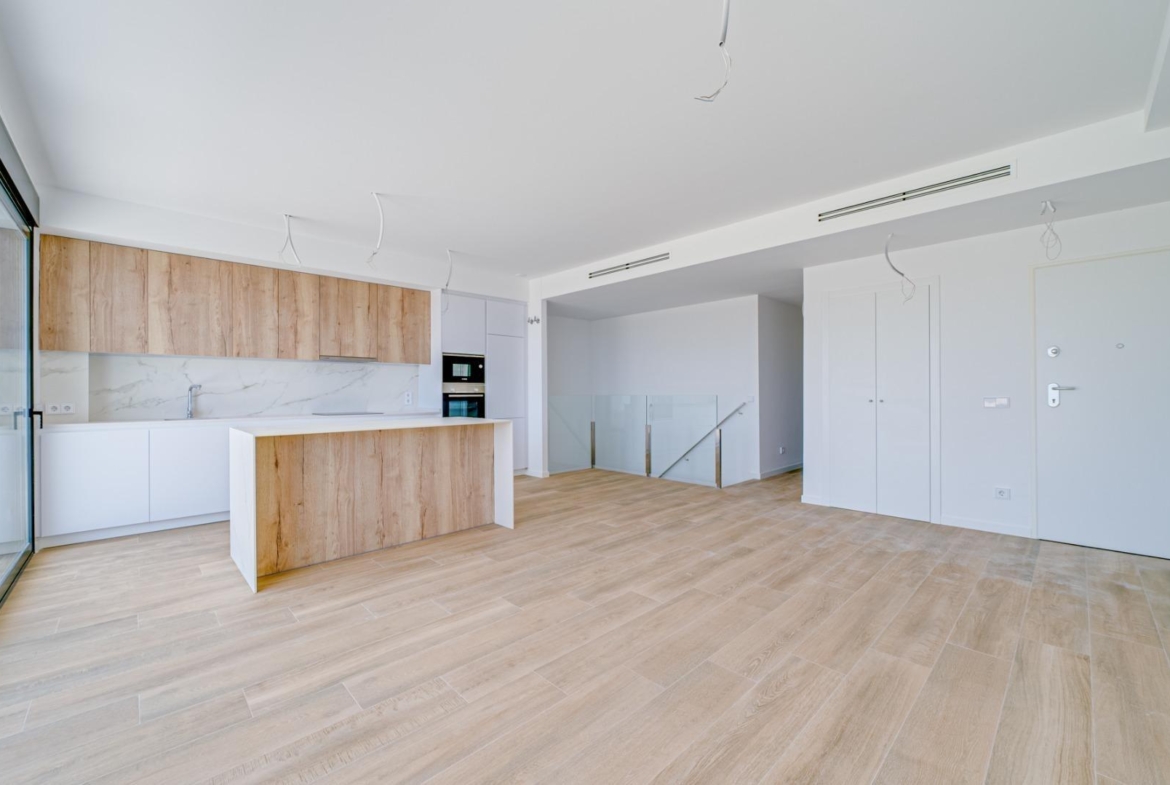 New spacious duplex in Finestrat.