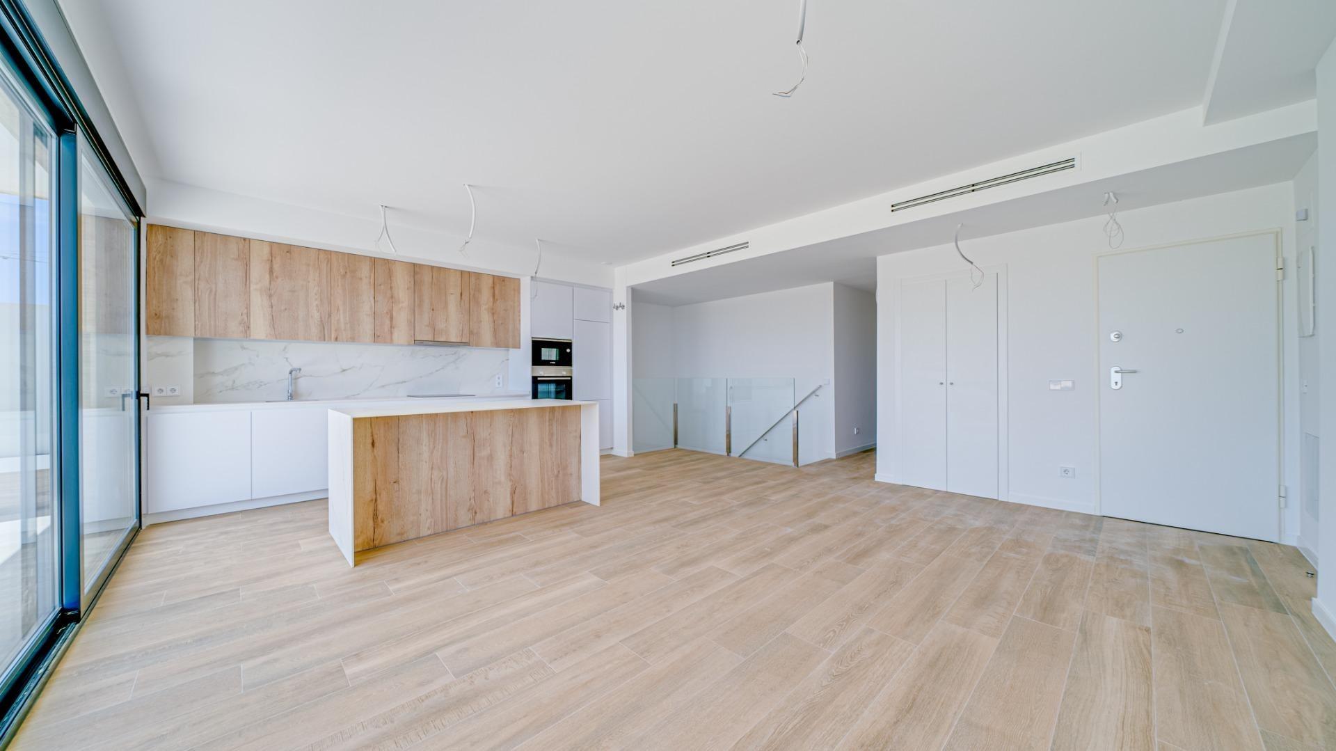 2-3-65 New spacious duplex in Finestrat.