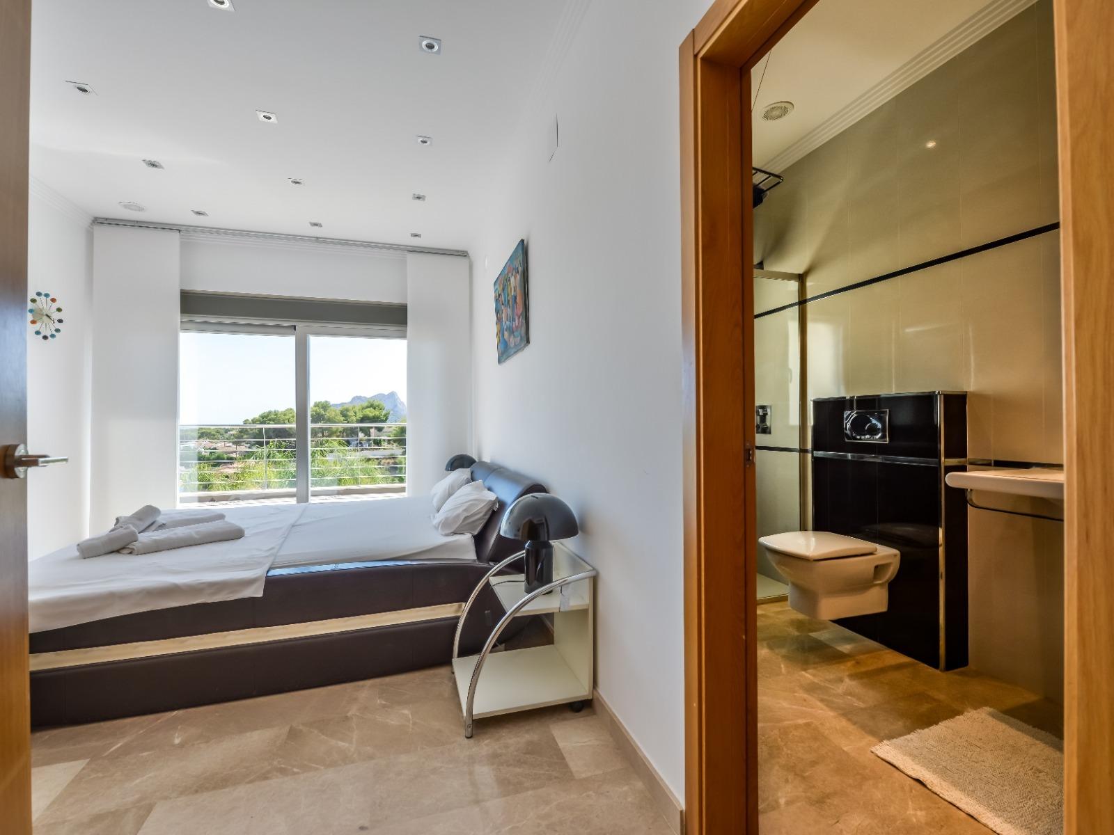 Modern and Luxurious Villa with Sea Views in Benissa 🌊