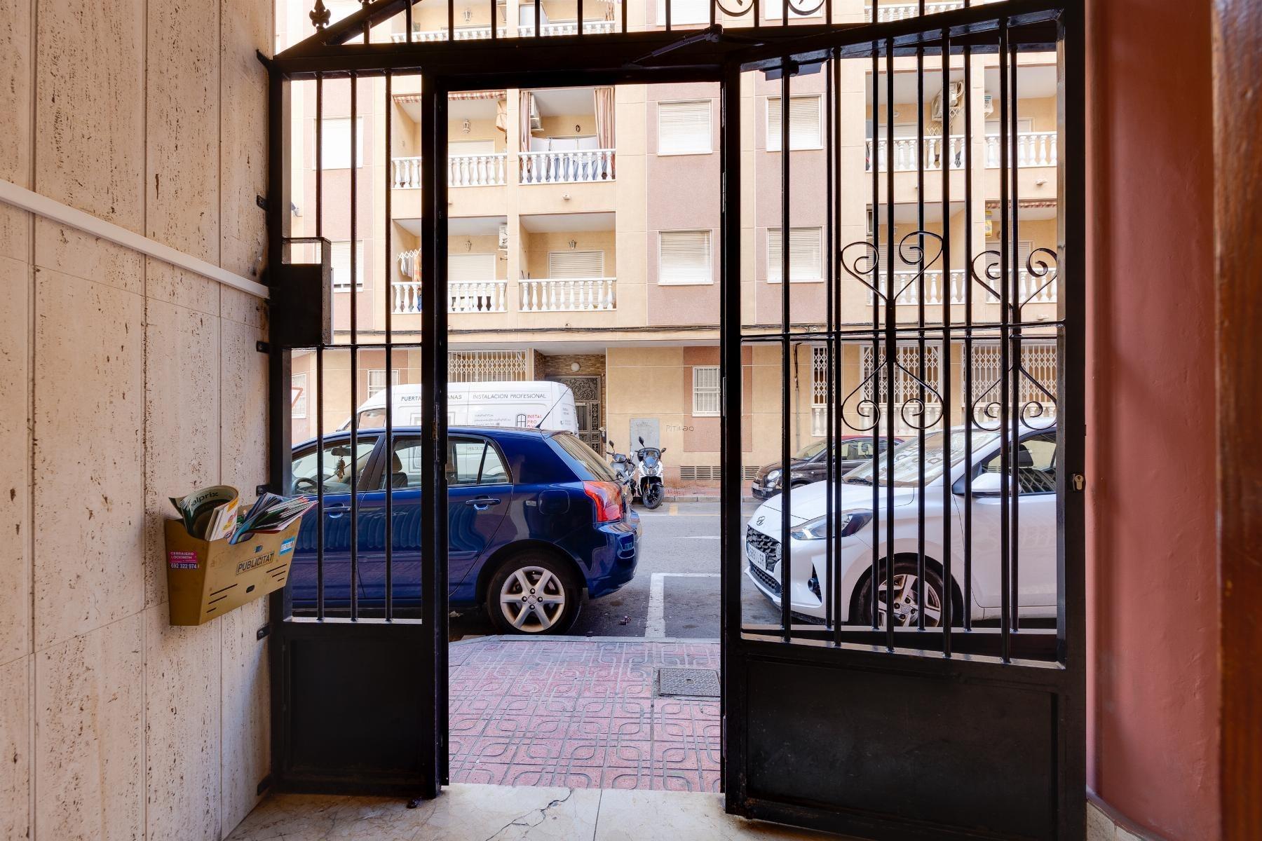 ÁTICO DE 2 HABITACIONES 2 BAÑOS Y AMPLIA TERRAZA
