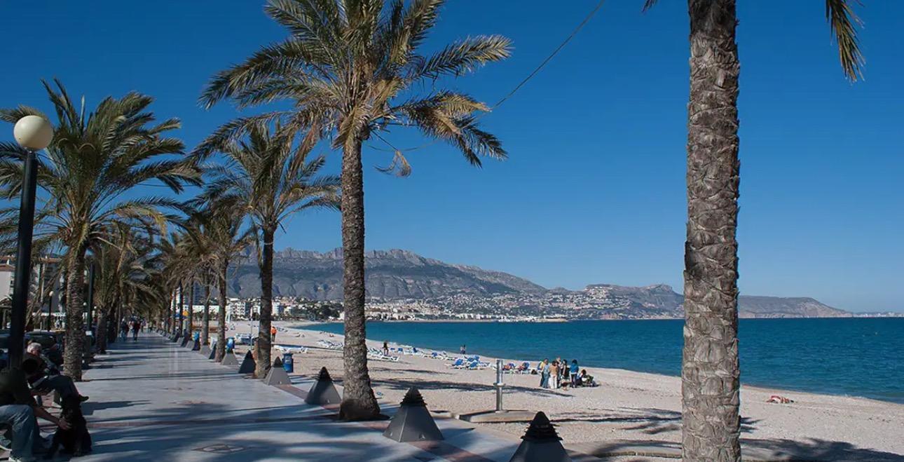 Luxury Villa in the central area of Albir